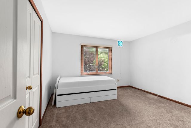 4877 Davis Court, Troy, MI 48085