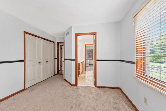 4877 Davis Court, Troy, MI 48085