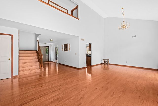 4877 Davis Court, Troy, MI 48085