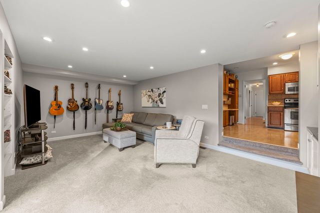 7000 27th Street, Berwyn, IL 60402