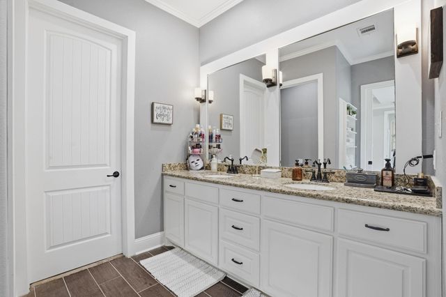 4215 Longhorn Drive, Cleveland, TX 77328