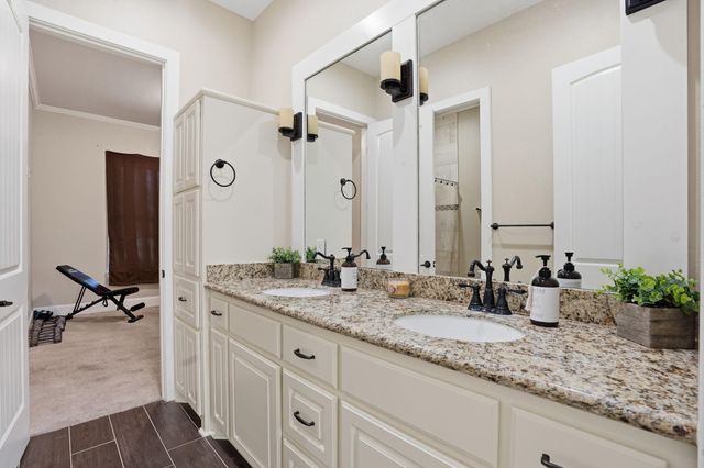 4215 Longhorn Drive, Cleveland, TX 77328