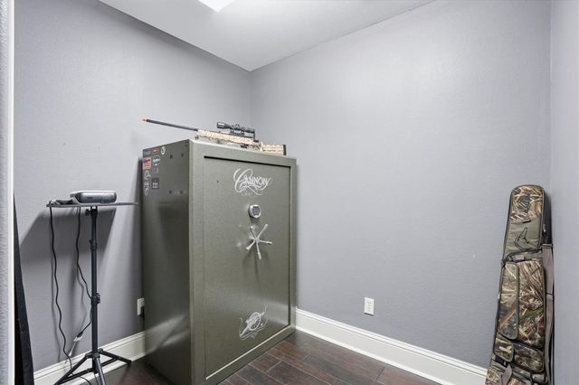 4215 Longhorn Drive, Cleveland, TX 77328