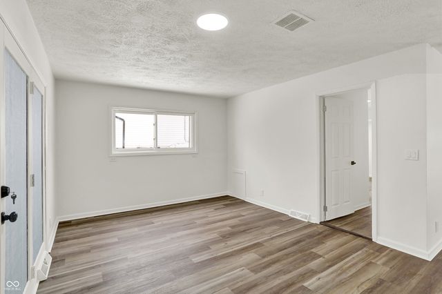 2415 Bramble Way, Anderson, IN 46011