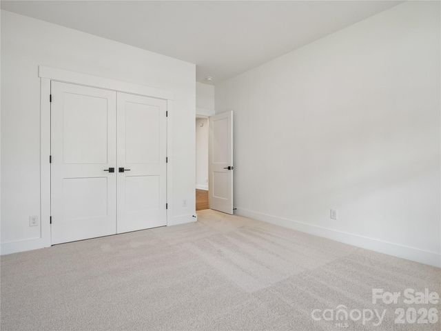 4122 Pinekirk Drive, Charlotte, NC 28269