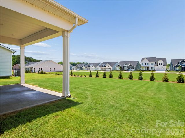 4122 Pinekirk Drive, Charlotte, NC 28269