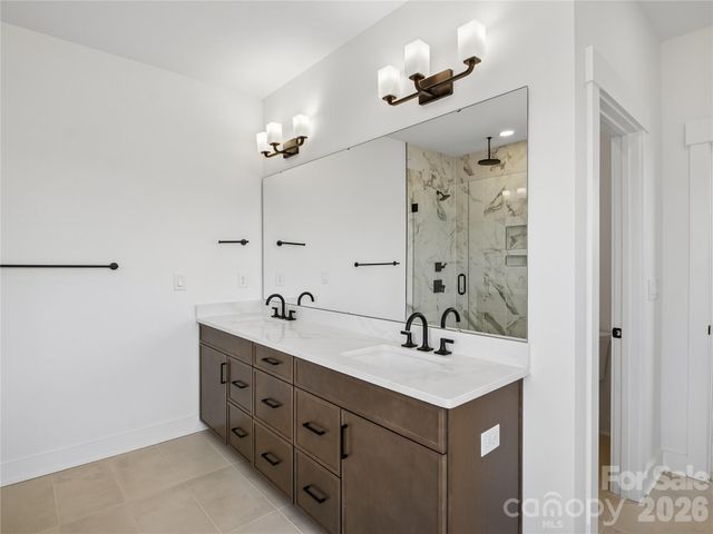 4122 Pinekirk Drive, Charlotte, NC 28269