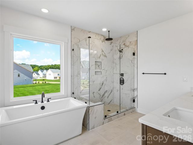 4122 Pinekirk Drive, Charlotte, NC 28269