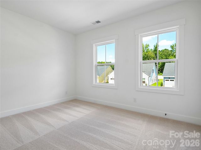 4122 Pinekirk Drive, Charlotte, NC 28269