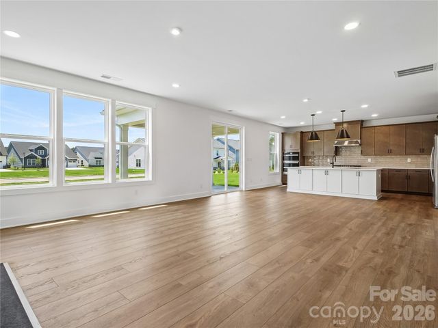 4122 Pinekirk Drive, Charlotte, NC 28269