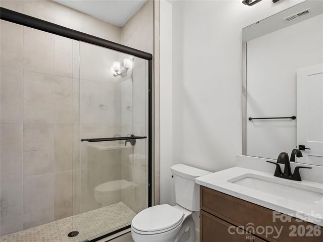 4122 Pinekirk Drive, Charlotte, NC 28269