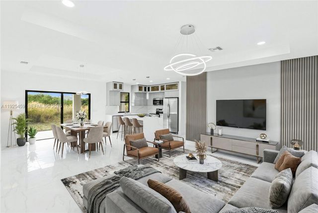 140 Pennfield St, Lehigh Acres, FL 33974