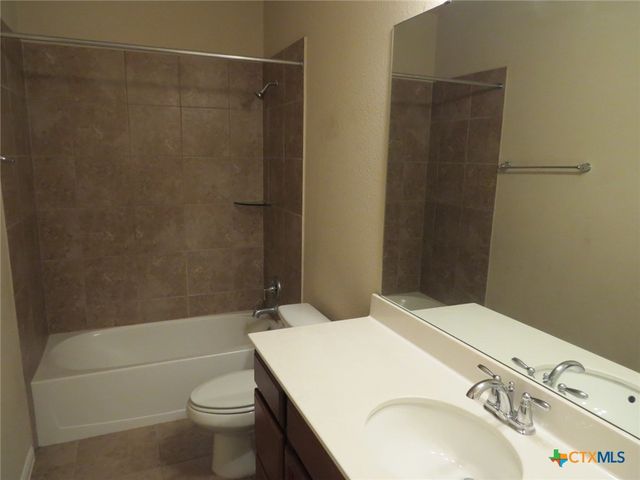 5623 Blackstone Drive, Temple, TX 76502