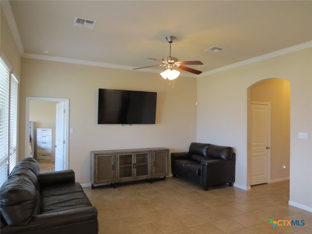 5623 Blackstone Drive, Temple, TX 76502