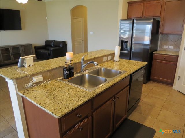5623 Blackstone Drive, Temple, TX 76502