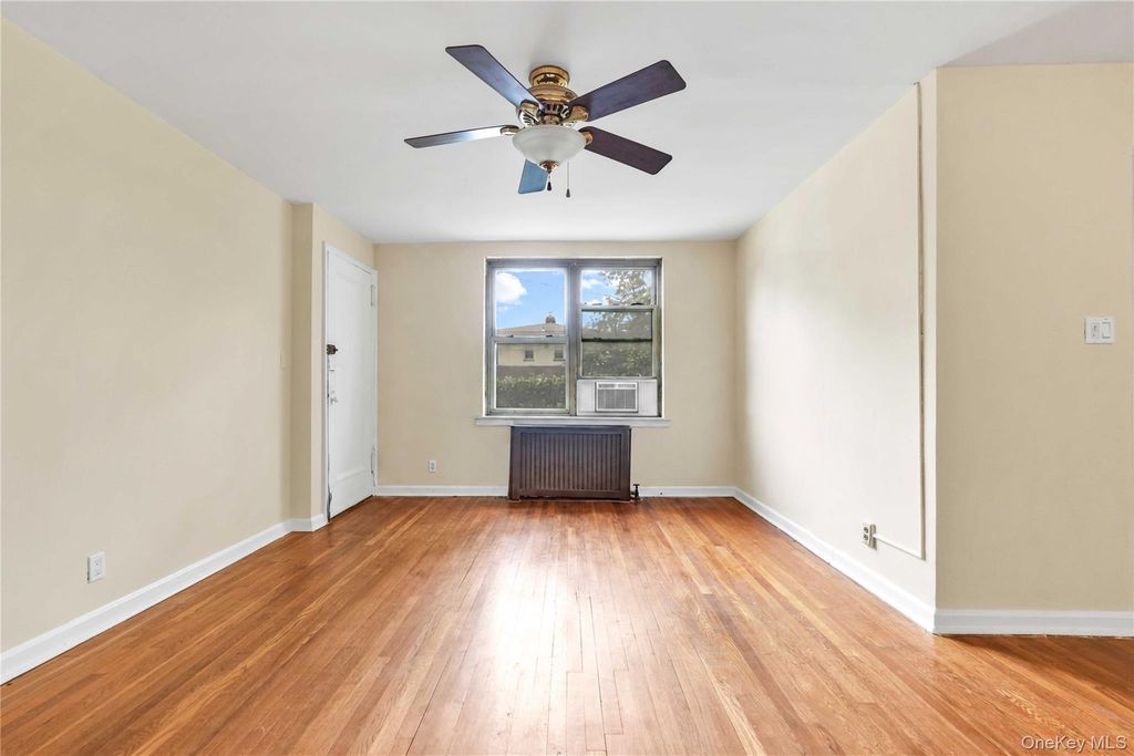 35-14 192nd Street 1C, Flushing, NY 11358 — photo 2