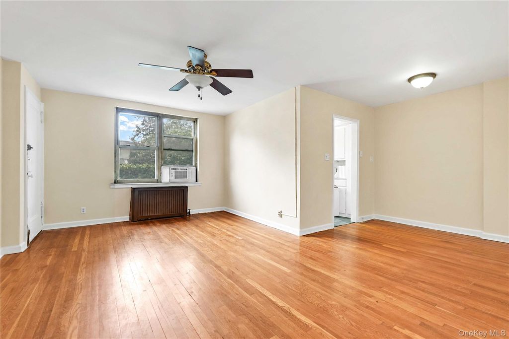 35-14 192nd Street 1C, Flushing, NY 11358 — photo 4