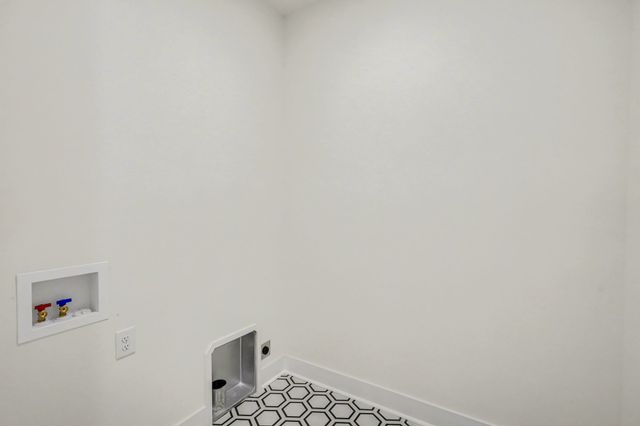 2031 Eagles Bluff Dr, Pleasant View, TN 37146