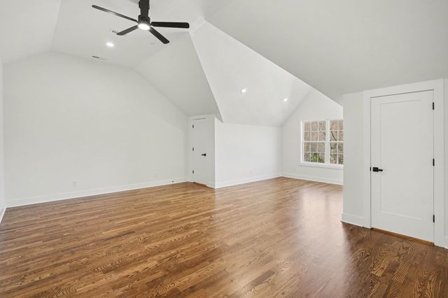 2031 Eagles Bluff Dr, Pleasant View, TN 37146