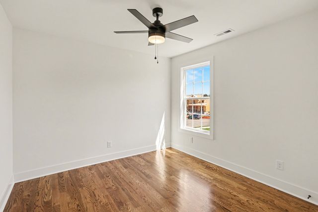 2031 Eagles Bluff Dr, Pleasant View, TN 37146