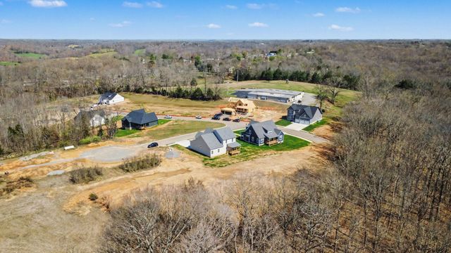 2031 Eagles Bluff Dr, Pleasant View, TN 37146