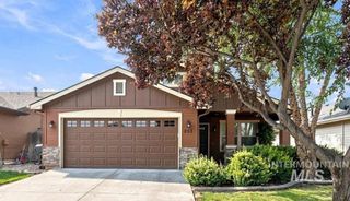 253 E Indian Rocks Ct, Meridian, ID 83646