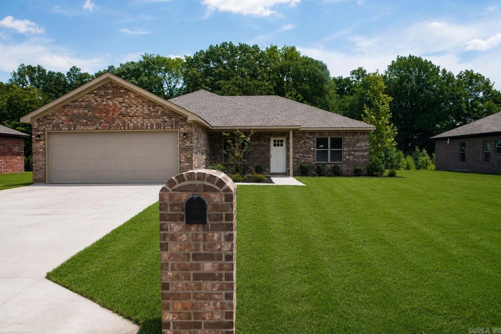 5406 Lotus St., Jonesboro, AR 72404