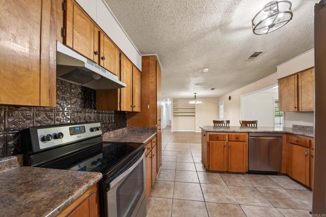207 Orchid Drive, Sherwood, AR 72120