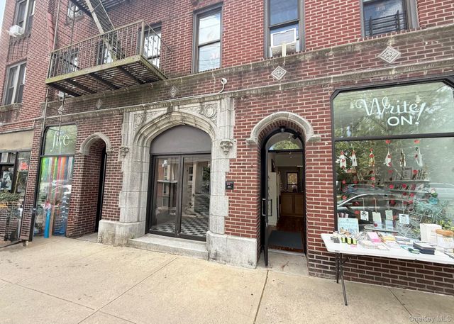 12 Chatsworth Avenue A-34, Larchmont, NY 10538