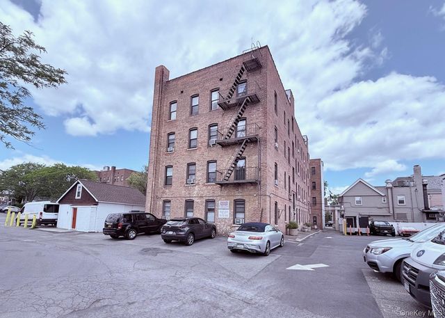 12 Chatsworth Avenue A-34, Larchmont, NY 10538