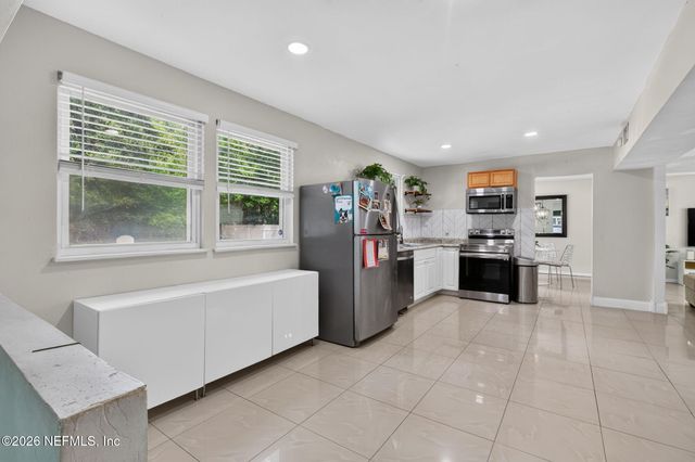 8409 ALDERMAN Road, Jacksonville, FL 32211