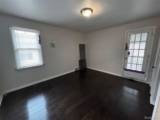 16520 Baylis Street, Detroit, MI 48221