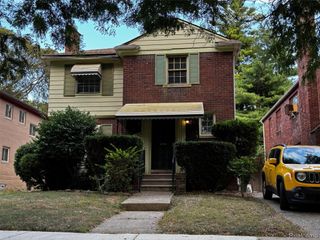 16520 Baylis Street, Detroit, MI 48221