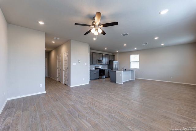 4319 BRIGADE BEND, Converse, TX 78109