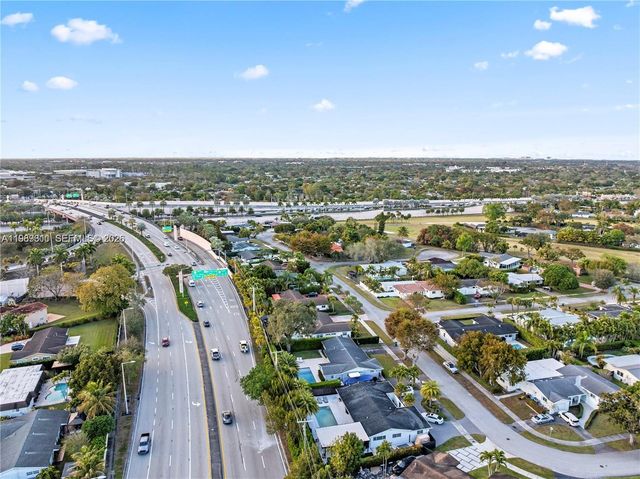 10330 SW 103rd Ct, Miami, FL 33176