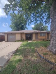 1109 W Peebly Drive, Oklahoma City, OK 73110