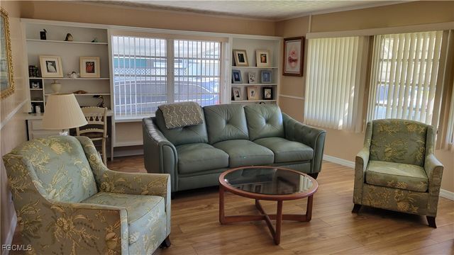 20 Channel LN, Fort Myers, FL 33905