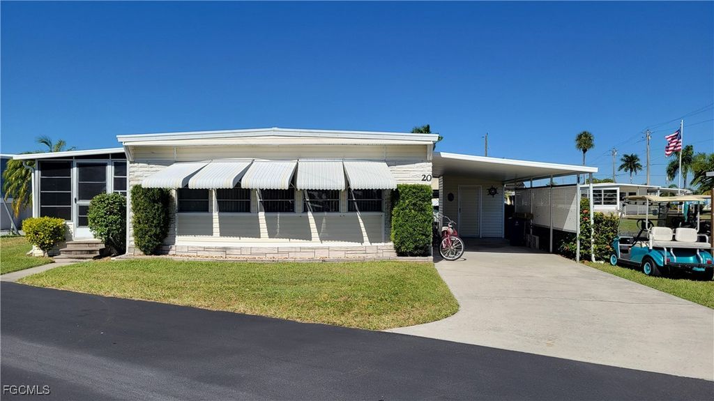 20 Channel LN, Fort Myers, FL 33905