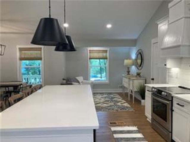 920 Jones Road, Roswell, GA 30075