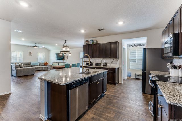 816 Indigo, Seguin, TX 78155