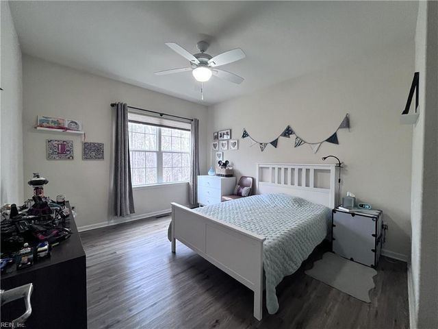 813 Tiffany Green CT, Chesapeake, VA 23320