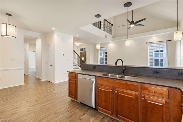 813 Tiffany Green CT, Chesapeake, VA 23320