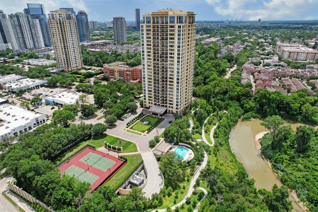1000 Uptown Park Boulevard 101, Houston, TX 77056