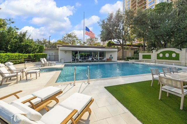 1000 Uptown Park Boulevard 101, Houston, TX 77056