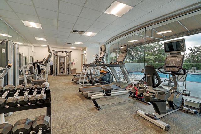 1000 Uptown Park Boulevard 101, Houston, TX 77056