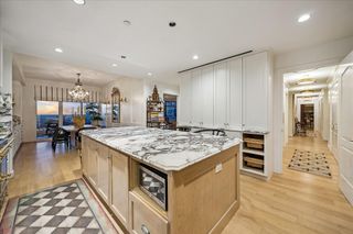 1000 Uptown Park Boulevard 101, Houston, TX 77056