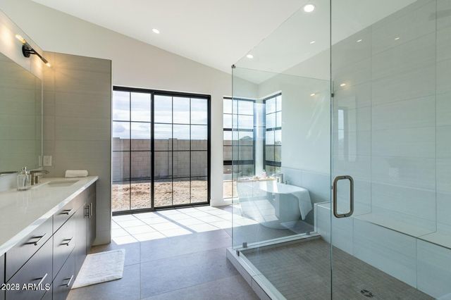 8510 S 9TH Drive 20, Phoenix, AZ 85041