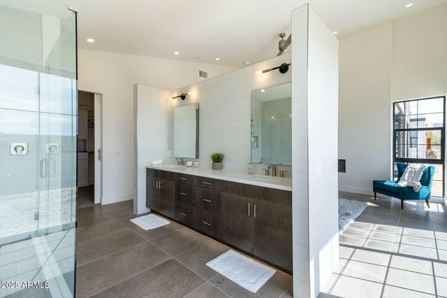 8510 S 9TH Drive 20, Phoenix, AZ 85041