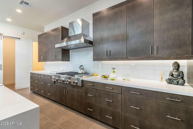 8510 S 9TH Drive 20, Phoenix, AZ 85041