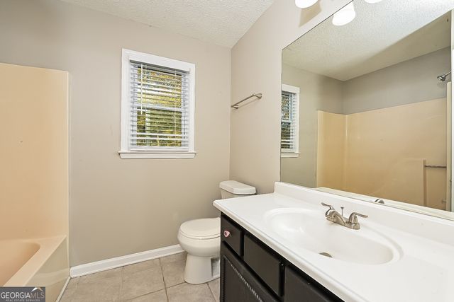 310 Lakefront Drive, Mcdonough, GA 30253